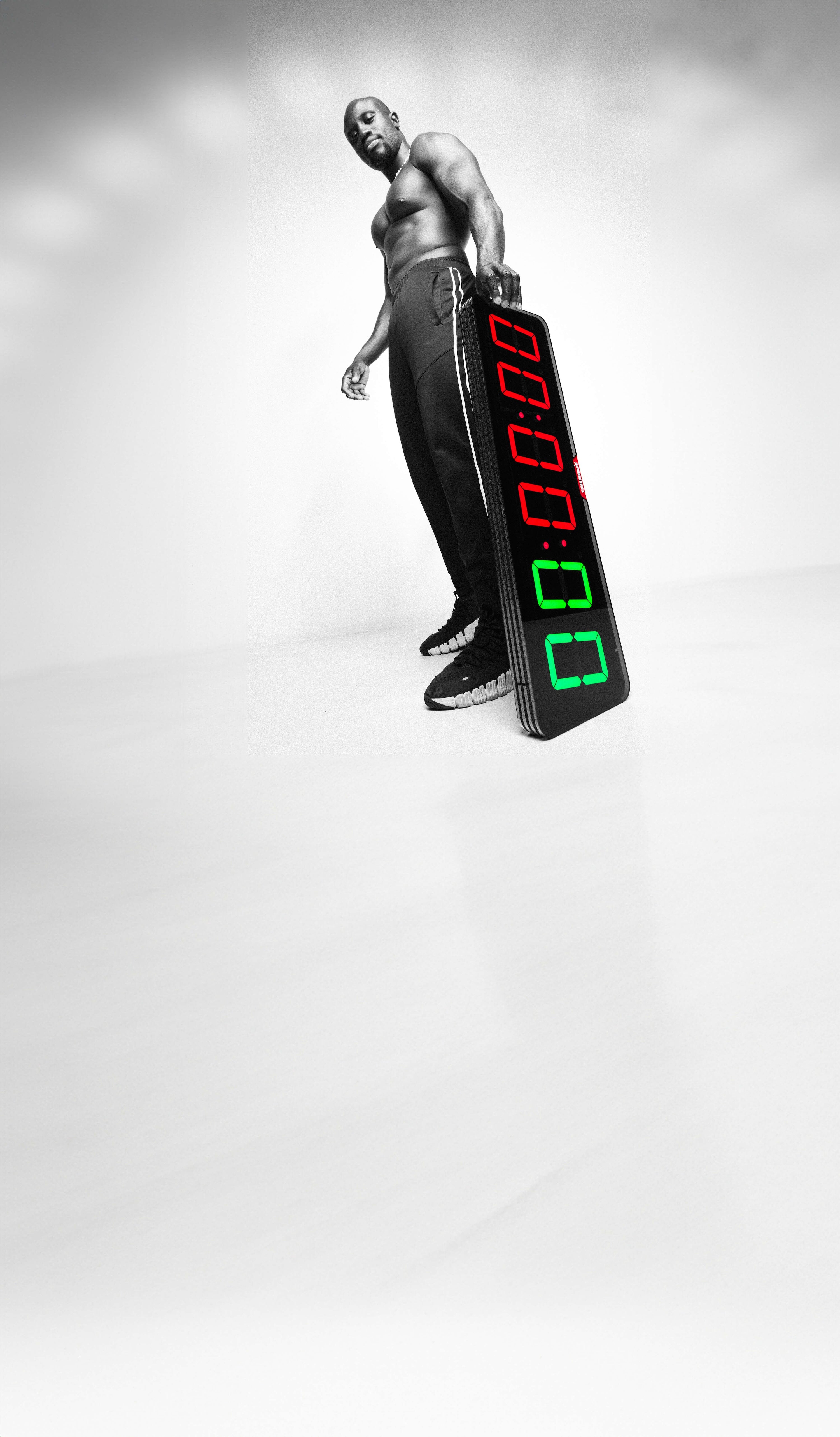 Timebirds_Harsent_0977_Graded_MOG3_1.jpg